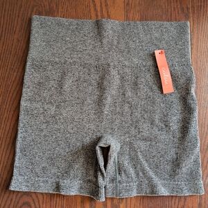 Colsie Gray Women's Bike Shorts Ribbed Workout Size L